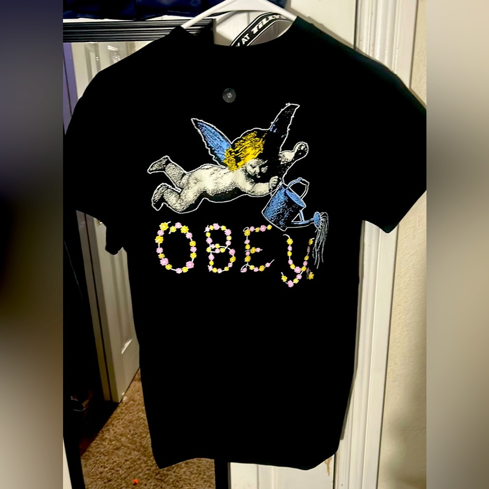 Obey T-shirt , brand new,  size S